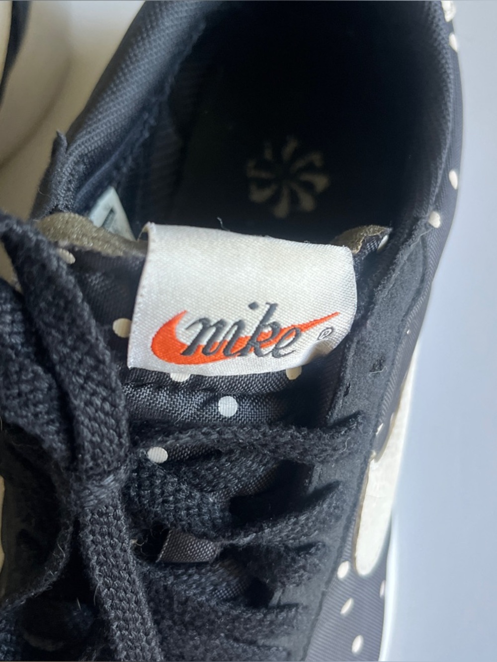 Nike Roshe Run Black Polka Dot Sneakers - Picture 5 of 5